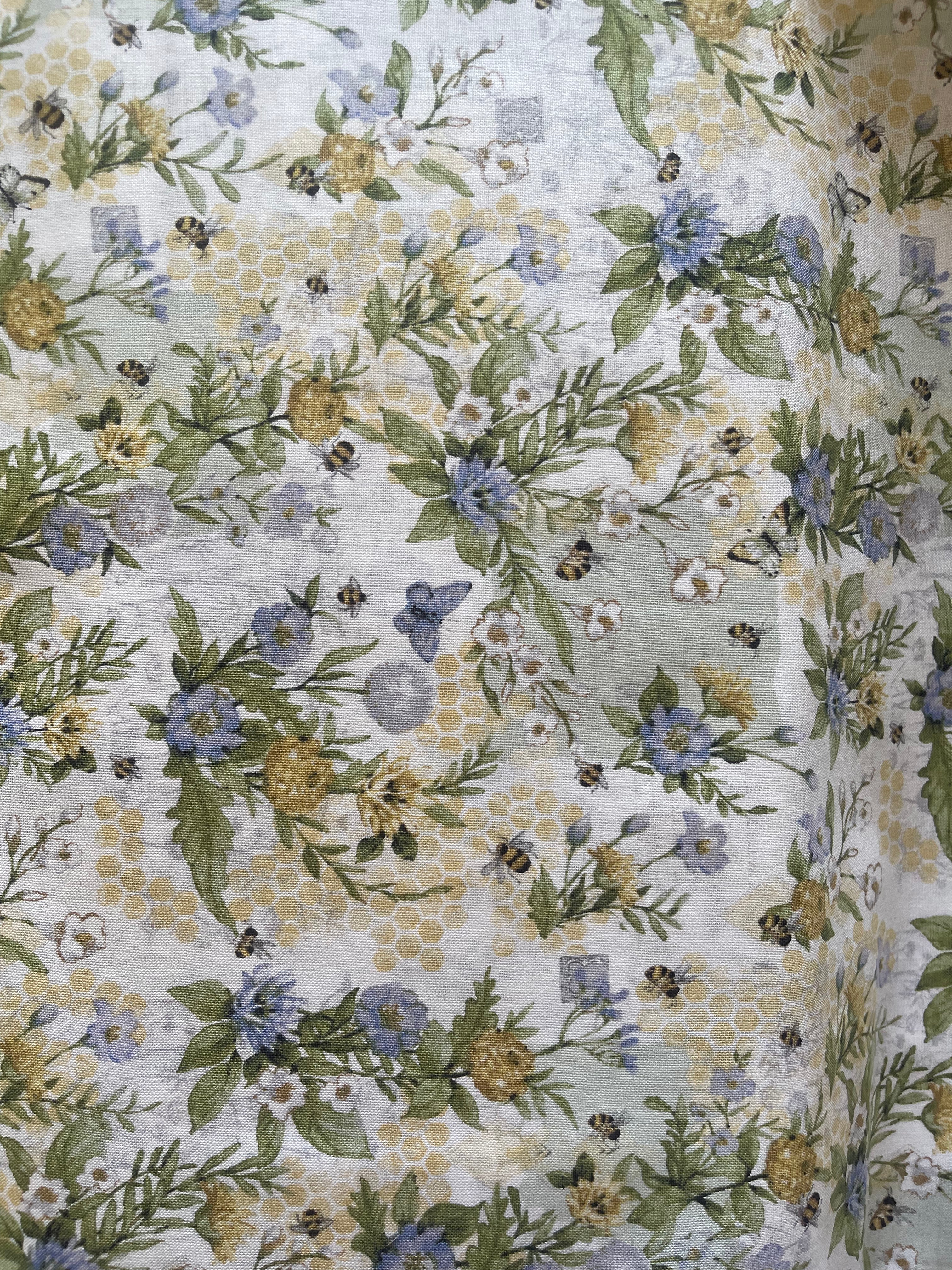 Sweet As Can Bee Floral